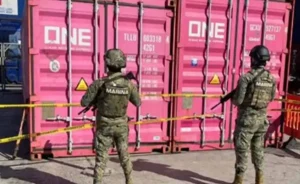 Marina decomisa 350 kilos de cocaína en Ensenada, BC; iban distribuidos en paquetes al interior de un contenedor